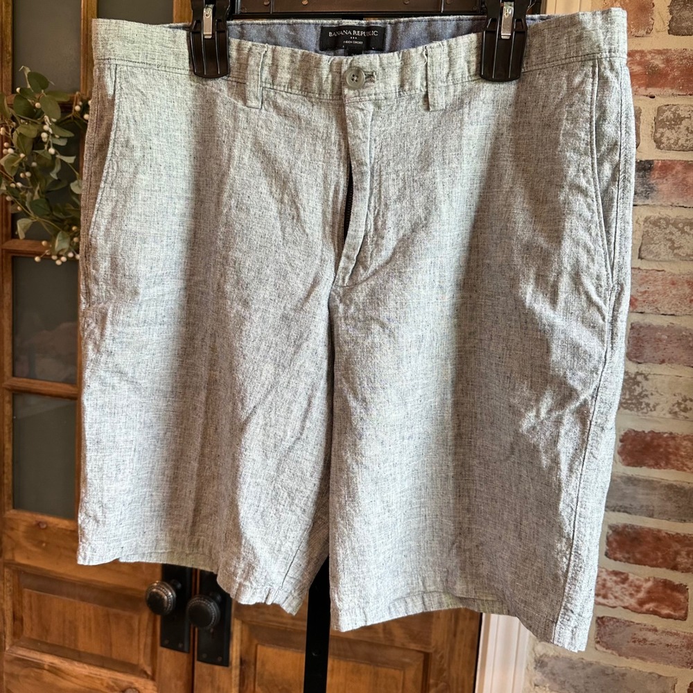 Banana Republic Aiden Short Men 36 Grey Heathered Linen Cotton Blend Casual FLAW